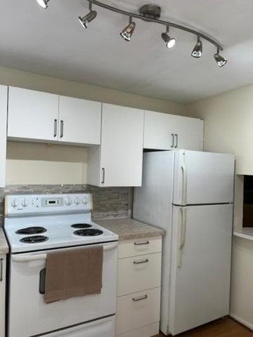 property at 8350 Sunrise Lakes Blvd