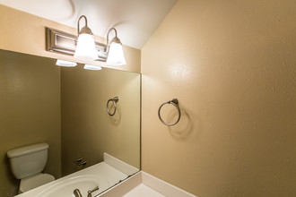 Rivermont Apartments in Murfreesboro, TN - Building Photo - Interior Photo