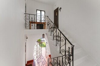 12109 Hoffman St, Unit 12109.5 in Studio City, CA - Foto de edificio - Building Photo