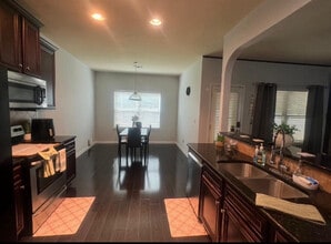 1592 Pressley Ln in Mcdonough, GA - Building Photo - Building Photo