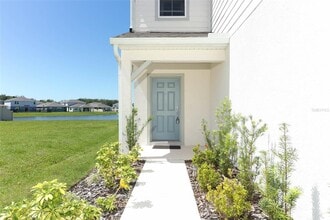 5345 Royal Point Ave in Kissimmee, FL - Building Photo - Building Photo
