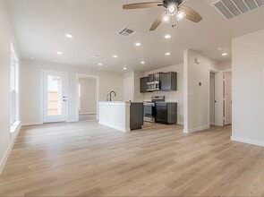 8314 24th St in Lubbock, TX - Building Photo - Building Photo