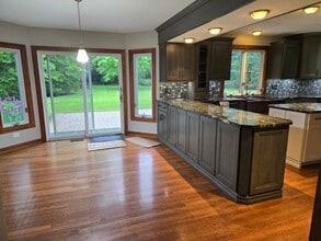 25805 N Arrowhead Dr in Mundelein, IL - Building Photo - Building Photo