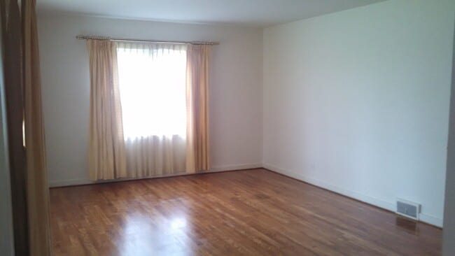 712 W 12th St S in Newton, IA - Building Photo - Building Photo