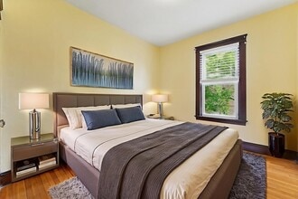 466 Locust St, Unit 2 in Fall River, MA - Building Photo - Building Photo