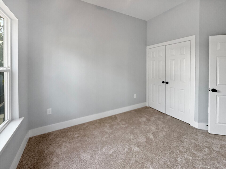 16710 E Forrestal St in Montgomery, TX - Foto de edificio