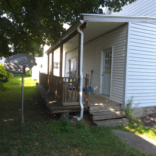 19-21-21 Mcdougall Ave in Hornell, NY - Building Photo - Building Photo