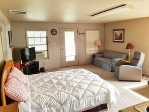 3325 SW Hailey Ave in Pendleton, OR - Building Photo - Building Photo