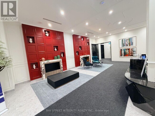 180 Front St E in Toronto, ON - Building Photo - Building Photo