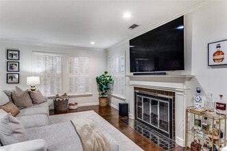 6382 Waverly Way in Fort Worth, TX - Building Photo - Building Photo