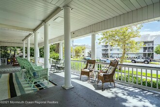 321 Sixth Ave in Asbury Park, NJ - Foto de edificio - Building Photo