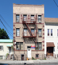 412 4th St in Union City, NJ - Foto de edificio - Building Photo