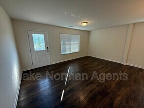 9010 Harwood Knoll Dr in Charlotte, NC - Building Photo - Building Photo