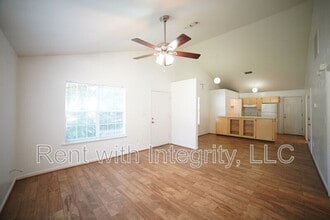 6315 N Placid Pl in Tallahassee, FL - Building Photo - Building Photo