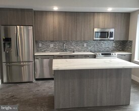 914 N 16th St-Unit -C in Philadelphia, PA - Building Photo - Building Photo