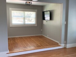 146 E Placer St in Auburn, CA - Building Photo - Building Photo