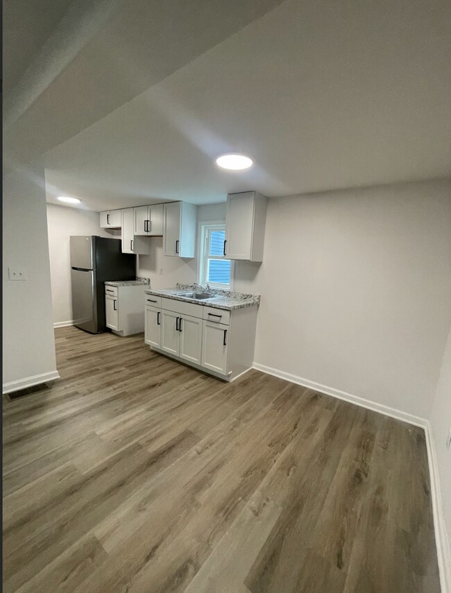 248 Dodge St-Unit -2 in Buffalo, NY - Building Photo - Building Photo