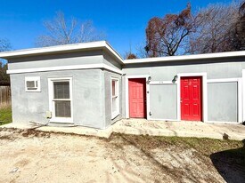 311 Bristol Avenue in San Antonio, TX - Building Photo