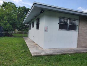 1160 NE 200th Terrace in Miami, FL - Building Photo - Building Photo