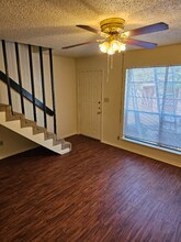 1900 Sam Bass Blvd in Denton, TX - Building Photo - Building Photo