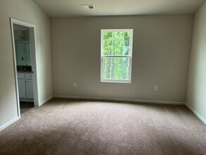 6020 Lowe Ln in Charlotte, NC - Building Photo - Building Photo