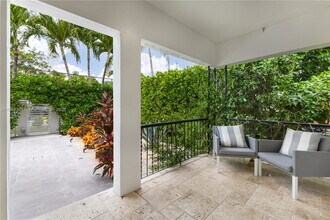 741 NE 87th St in El Portal, FL - Building Photo - Building Photo