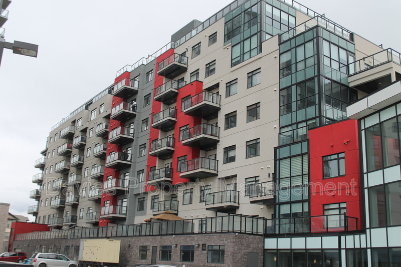 5151 Windermere Blvd SW in Edmonton, AB - Building Photo