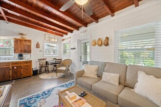 408 Harrison Ave, Unit SI FL1-ID1346825P in Cape Canaveral, FL - Foto de edificio - Building Photo