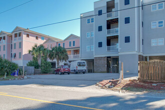 Seacoast Villas in Folly Beach, SC - Building Photo - Building Photo