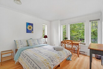 2120 Cypress St in Vancouver, BC - Building Photo - Building Photo