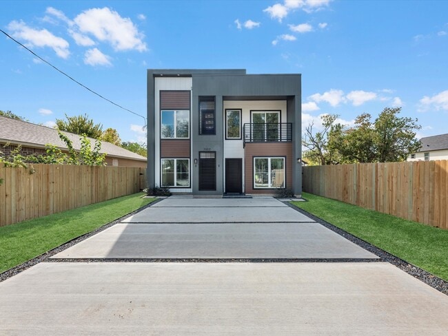 property at 7802 Queen St