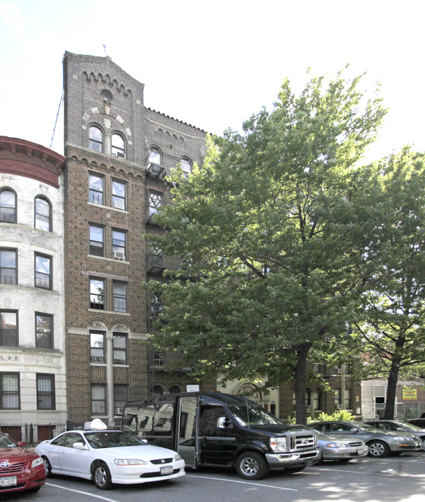 959 Park Pl in Brooklyn, NY - Building Photo