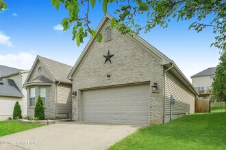 8814 Eli Dr in Louisville, KY - Building Photo - Building Photo