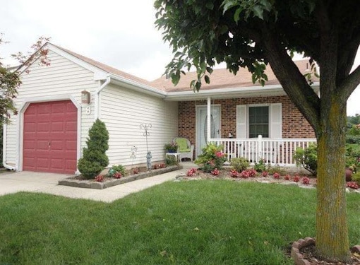property at 8 White Stone Ct