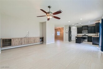 9137 Sea Mink Ave in Las Vegas, NV - Building Photo - Building Photo