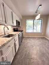 10704 Muirfield Dr in Potomac, MD - Building Photo - Building Photo