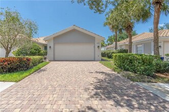 4159 St George Ln in Naples, FL - Foto de edificio - Building Photo