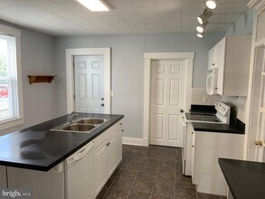 4421 Wilkens Ave in Baltimore, MD - Building Photo - Building Photo