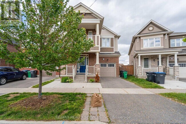 102 Rockbrook Trail in Brampton, ON - Building Photo - Building Photo