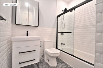 163 E 46th St in Brooklyn, NY - Building Photo - Building Photo