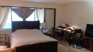 1203 River in Edgewater, NJ - Building Photo - Building Photo