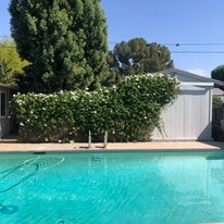 9010 Balcom Ave in Los Angeles, CA - Building Photo