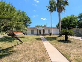 101 W Flynn Ave in Harlingen, TX - Building Photo