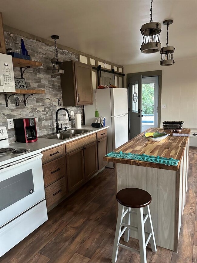 property at 161 Alexander Dr