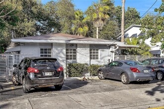 551 NE 61st St in Miami, FL - Building Photo - Building Photo