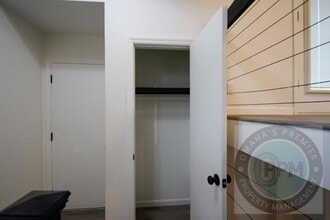 7106 S 145th St in Omaha, NE - Building Photo - Building Photo