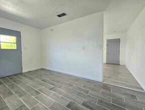609 Saratoga Ave in Lakeland, FL - Building Photo - Building Photo