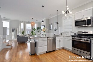 468 E 6th St, Unit P2 in Boston, MA - Building Photo