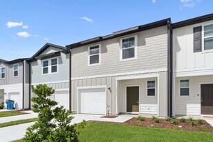 3613 Spire Dr in Davenport, FL - Building Photo