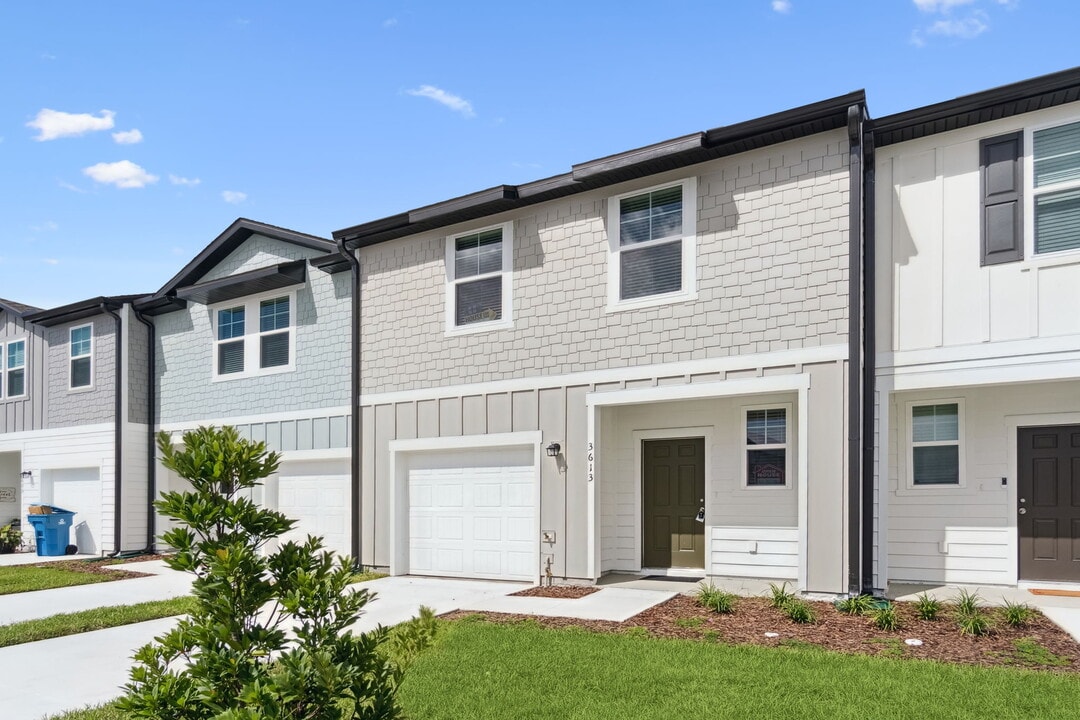 3613 US-1 in Davenport, FL - Building Photo